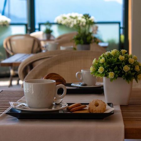 Hotel Torre Imperiale Maccagno ภายนอก รูปภาพ