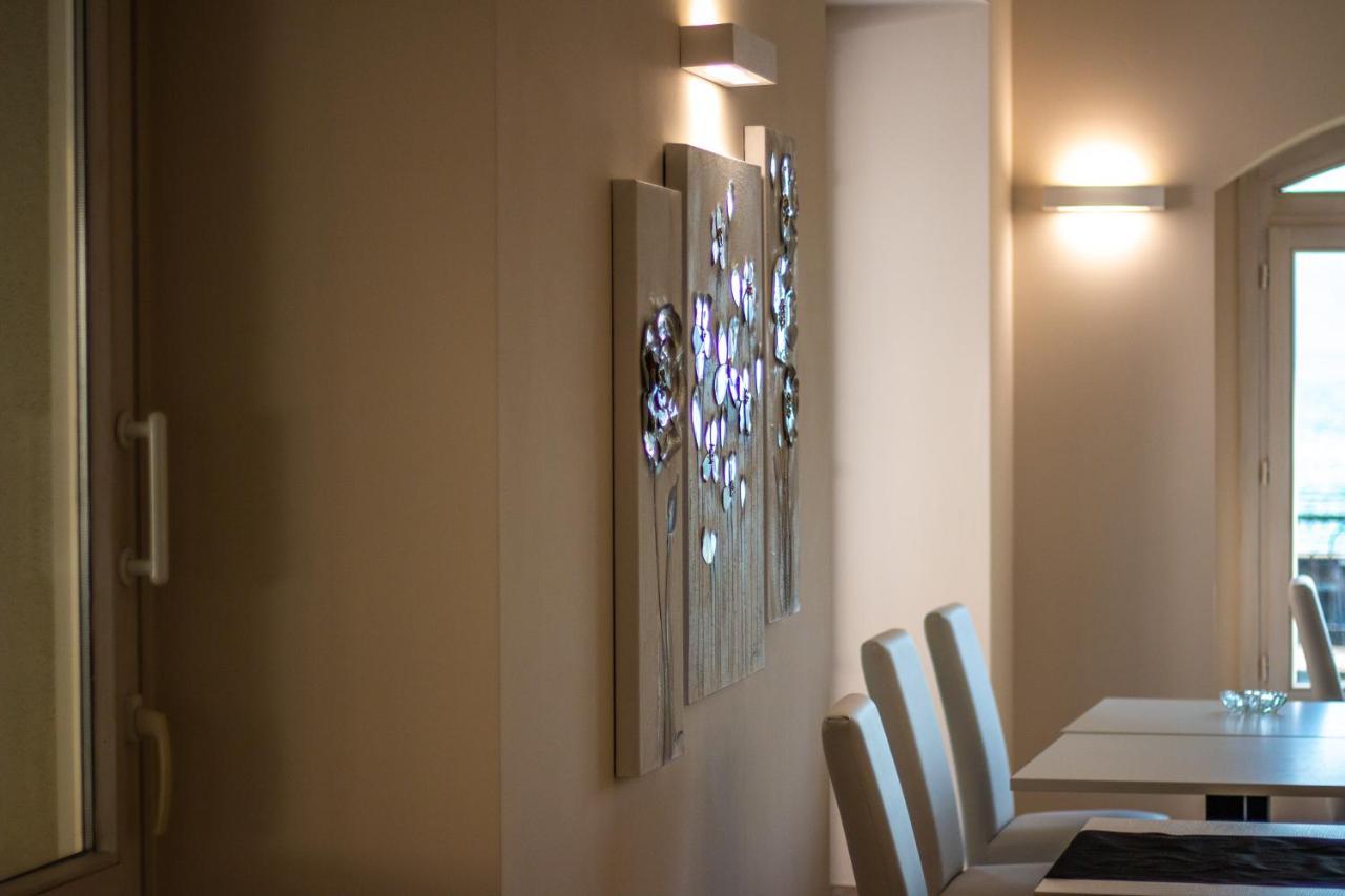 Hotel Torre Imperiale Maccagno ภายนอก รูปภาพ